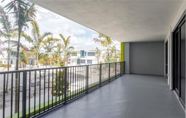 Foto del edificio - 4400 Sunrise Blvd