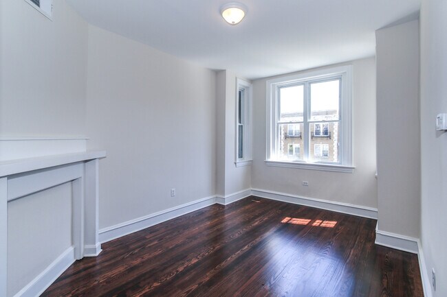 Foto del edificio - 3532 11th St NW