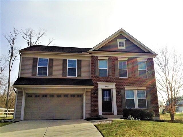 Primary Photo - 2305 Treetop Lane