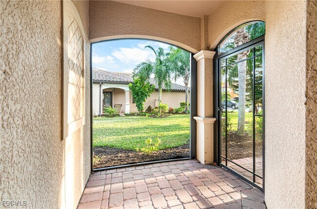 Foto del edificio - 9101 Water Tupelo Rd