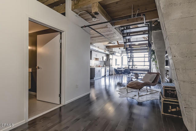 Foto del edificio - 530 S Hewitt St