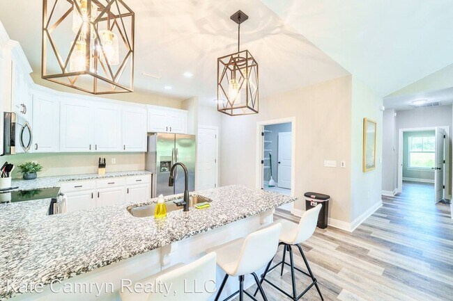 Foto del edificio - 3 br, 2 bath House - 121 Jennie Dr - Avalo...