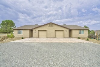 Building Photo - 3850 E Teri Ct