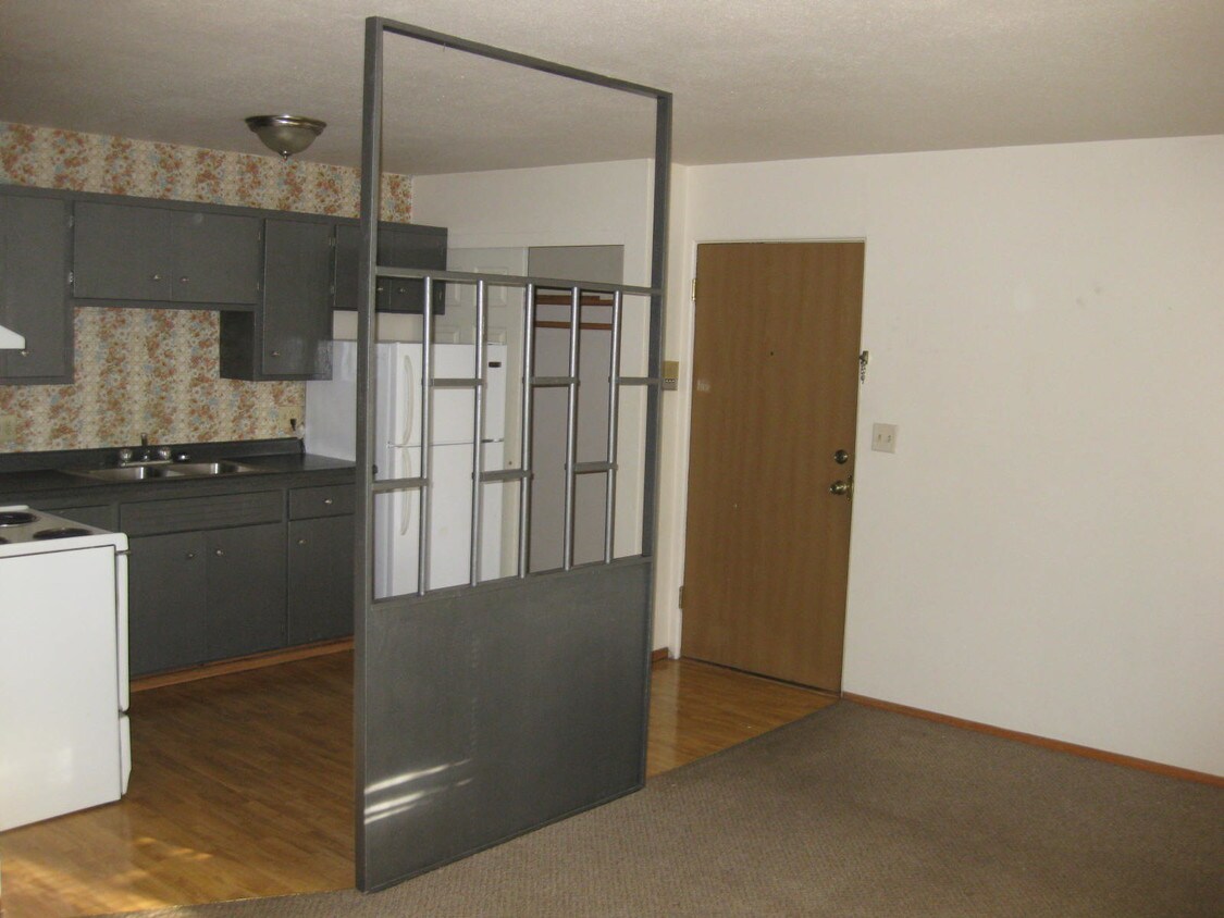 Foto principal - 911 18th St S
