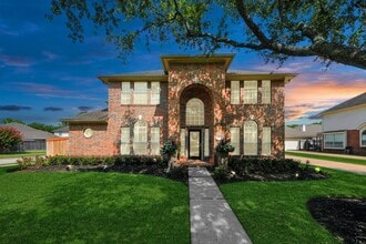 Building Photo - 9214 Meadow Branch Ct