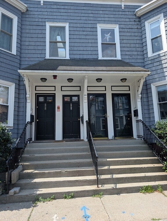 Primary Photo - 40 Prince St