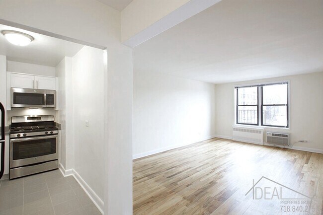 Building Photo - 5 Prospect Park Southwest