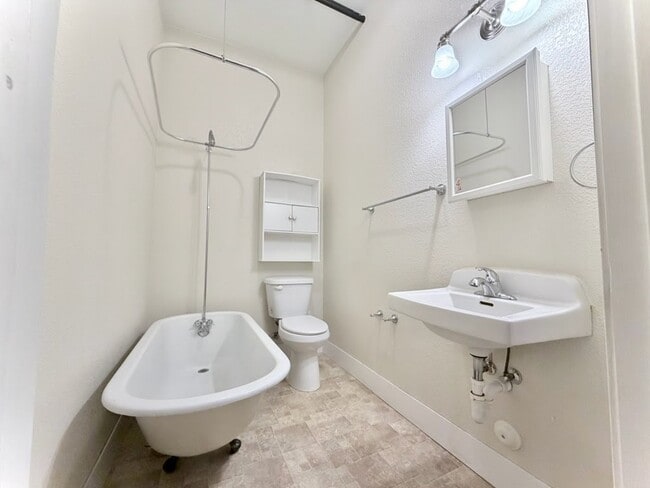 Photo - 331 N Cleveland Ave Apartment