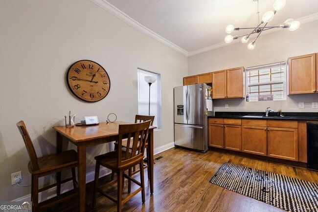 Foto del edificio - 358 Clifford Ave NE