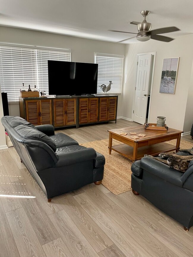 Photo - 4490 Lookout Rd Townhome