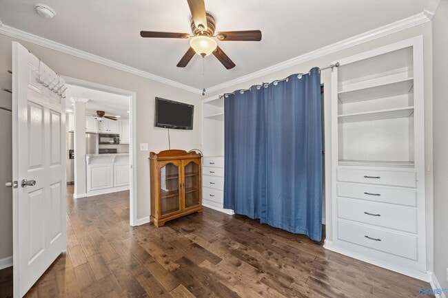 Building Photo - 1201 W Washington St