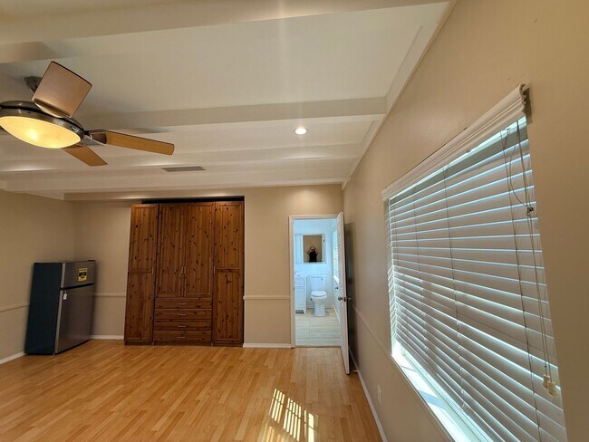 Foto del edificio - Be the first one to live in this Brand New Studio!