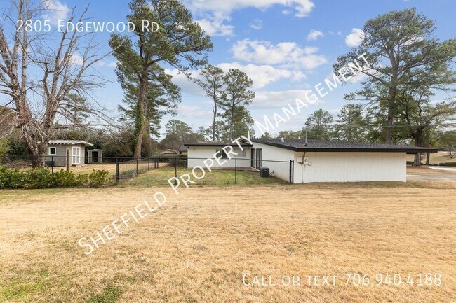 Foto del edificio - 2805 Edgewood Rd