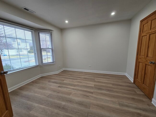 Foto del edificio - 3316 Huntington Ln