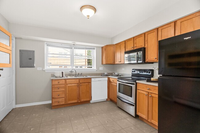 Foto del edificio - 617 Case Pl