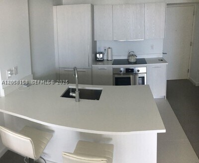 Foto del edificio - 501 NE 31st St