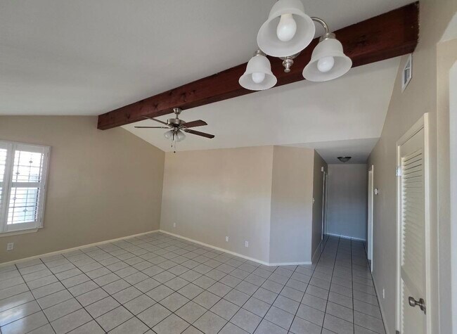 Foto del edificio - 247 Northpoint Dr