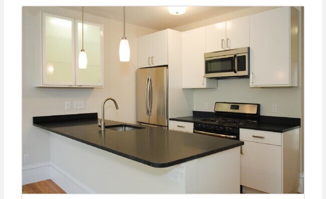 Foto del edificio - 685 Massachusetts Ave