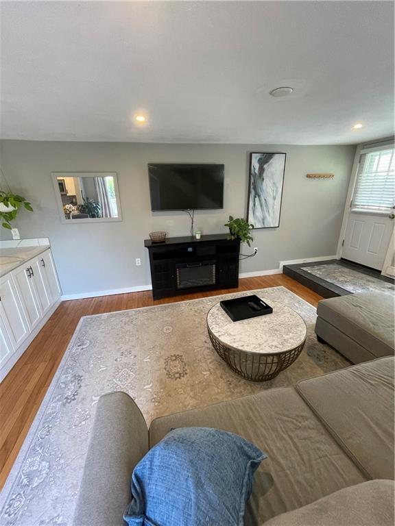 Foto del edificio - 16 Dudley Ave