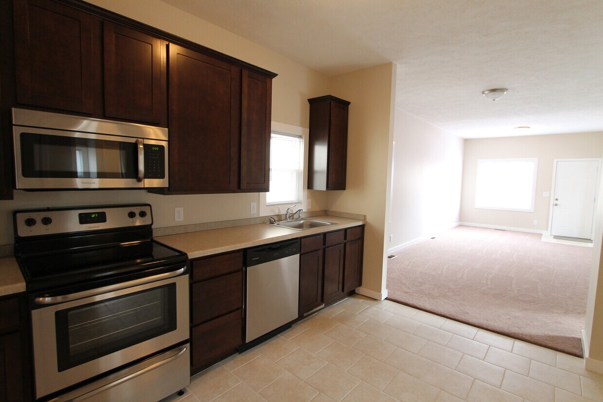 Foto principal - Fully Remodeled 3 Bedroom House!