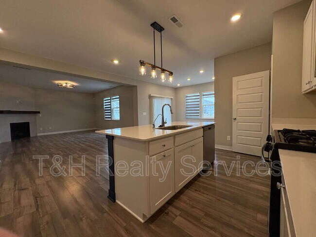 Building Photo - 1945 Clement St