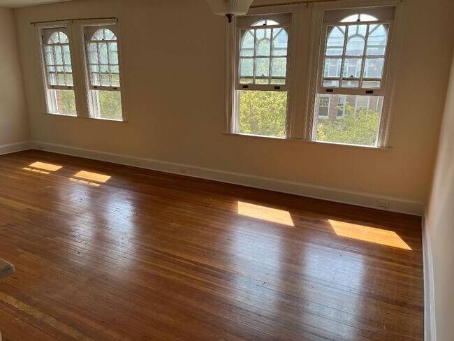 Windows in Living Area - 1847 Kalorama Rd NW