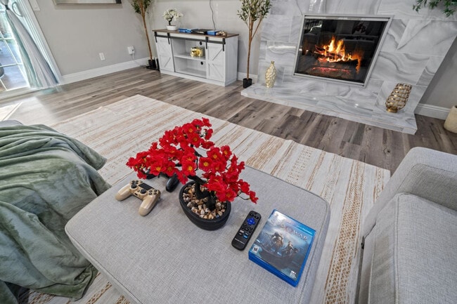 Building Photo - 7630 Andasol St