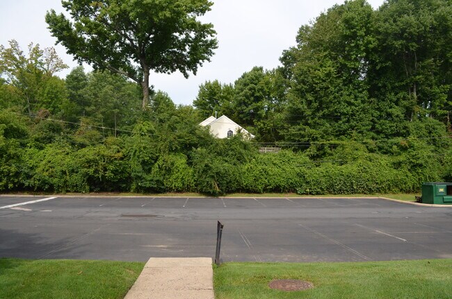 Foto del edificio - 4600B Acton Ct