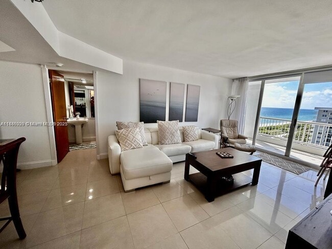 Building Photo - 9341 Collins Ave