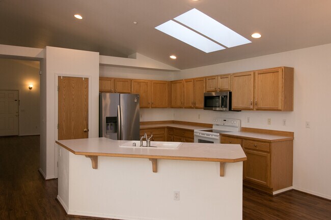 Building Photo - DP 2160