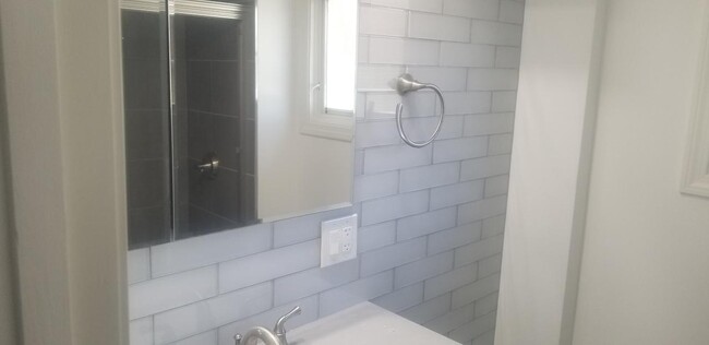 Bathroom - 124 Rock Ave