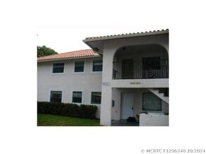 Building Photo - 4181-4187 NW 114th Ave