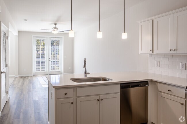 Estudio - 634 pies cuadrados - Cocina - Crest at Stones Branch