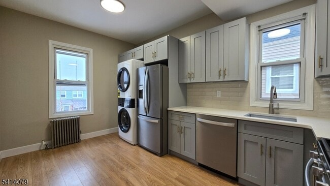 Foto del edificio - 411 Lanza Ave