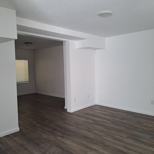 Foto del edificio - 1987 Erline Dr