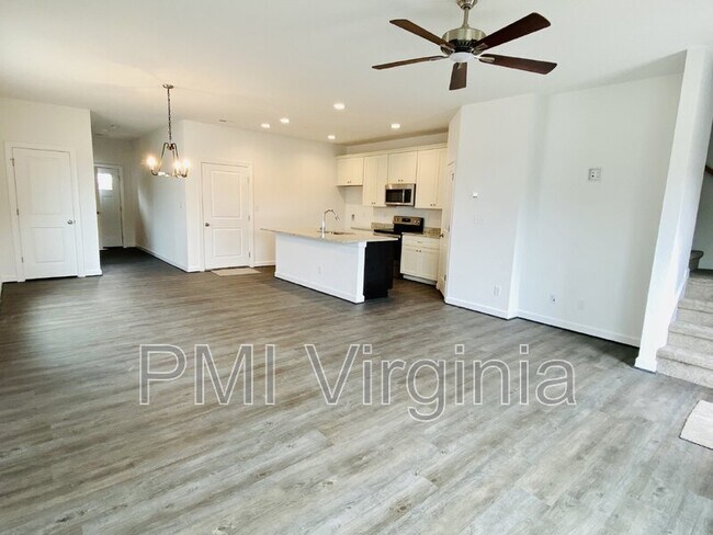 Foto del edificio - 2422 Fieldsway Dr