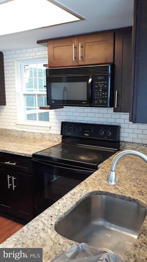 Primary Photo - 10404 Westridge Dr