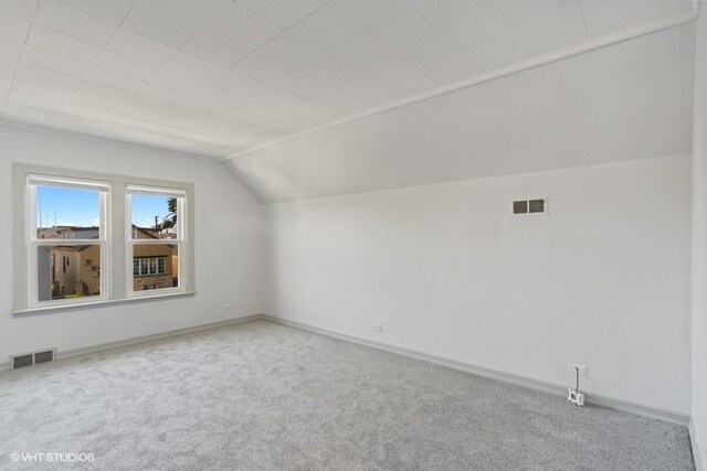 Foto del edificio - 4012 N Oketo Ave