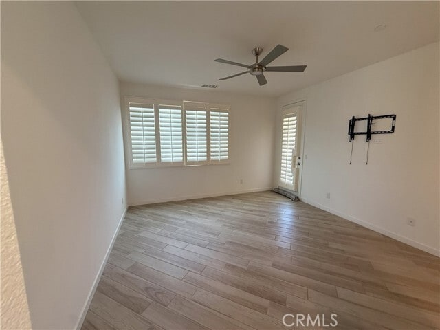 Building Photo - 39613 Taffala Dr