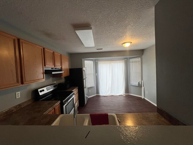 Foto del edificio - 10709 Gentry Ln SW