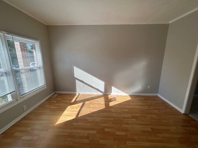 Foto del edificio - 10-A Willow Lane