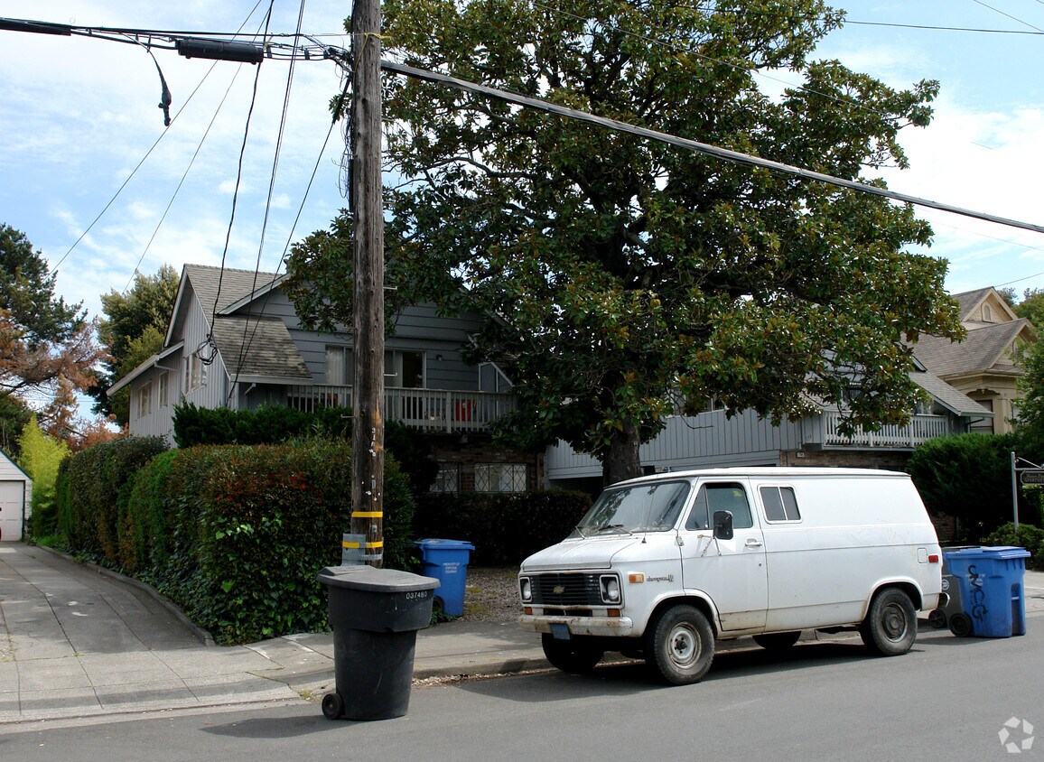 Foto del edificio - 734 Slater St