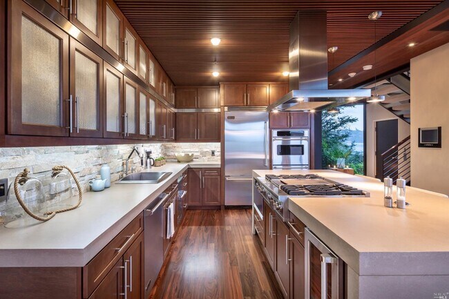 Foto del edificio - 525 Bridgeway
