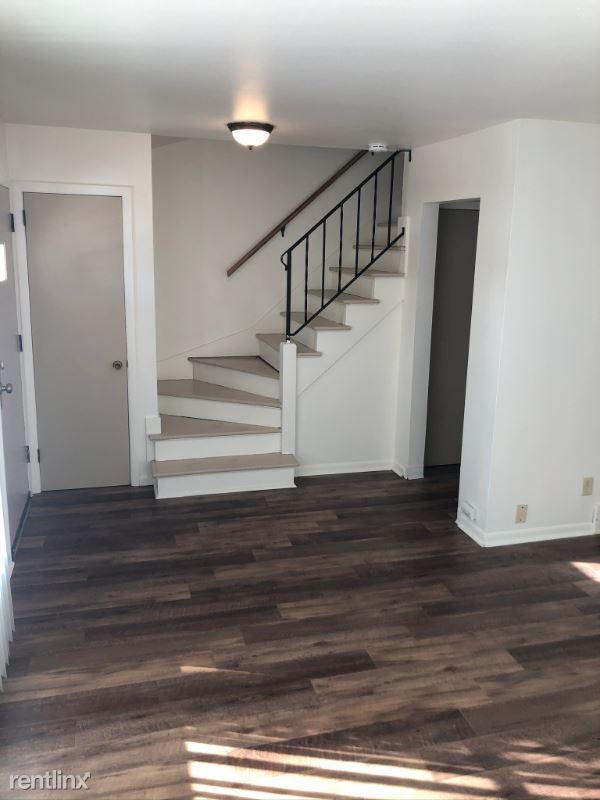 4400 Eastridge Dr Rockford Il 61107 Townhouse For Rent In