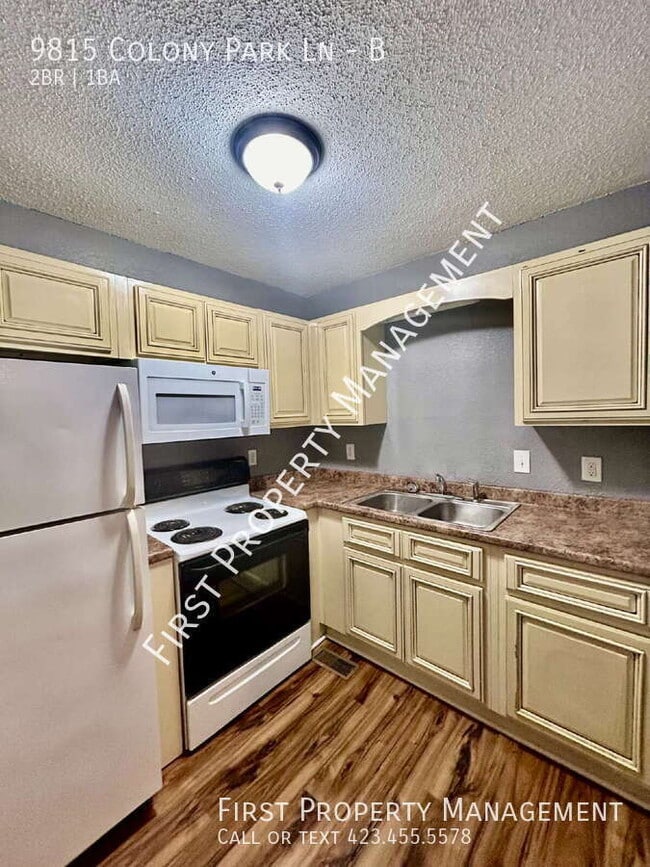 Foto del edificio - 9815 Colony Park Ln