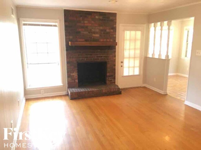 Foto del edificio - 5601 Bayshore Dr