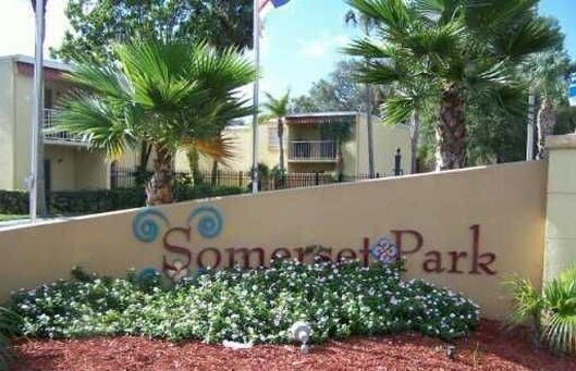 Building Photo - 2876 Somerset Park Dr
