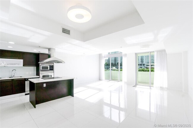 Foto del edificio - 7928 East Dr