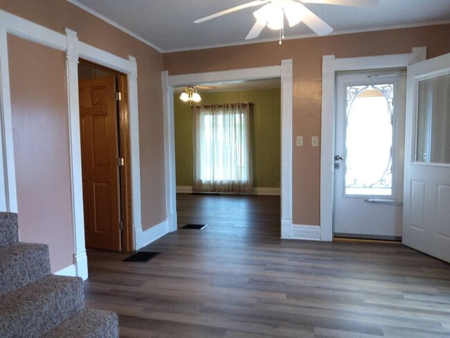 Building Photo - 3 Bedroom 1 Bathroom Home in Goshen!