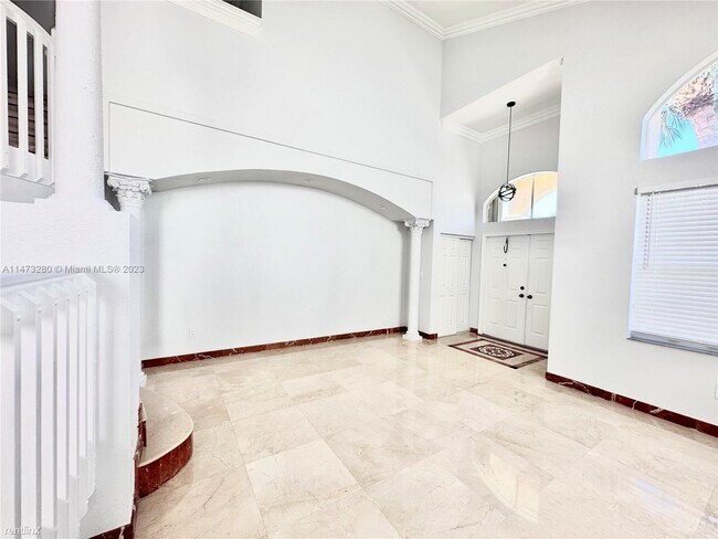 Building Photo - 4 br, 3 bath House - TOWNGATE